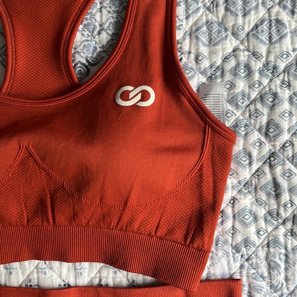 Just Strong Mandarin Seamless Sculpt Leggings and Bra - Size XL - Picture 3 of 6